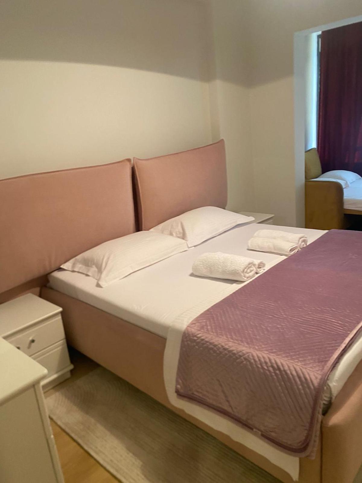 Mina Apartment Tirana Exterior foto